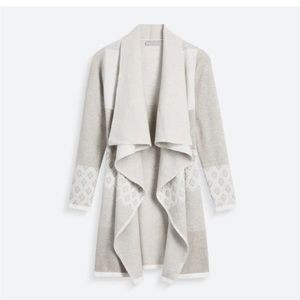 EVOLUTION BY CYRUS Chiana Graphic Open Drape Cardigan